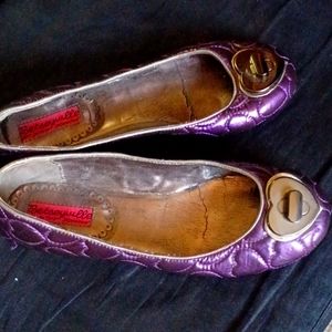 Betsey Johnson Betseyville purple 💜 shoes size 6. GUC.